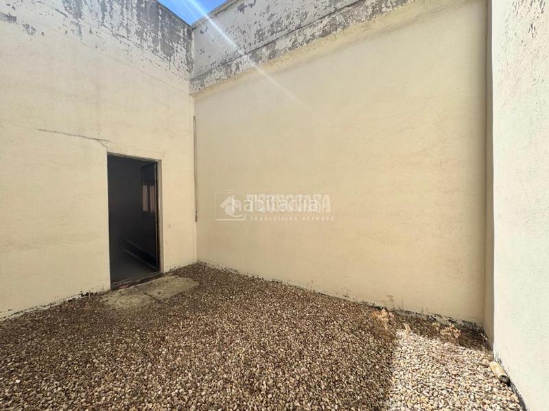 Foto c084b124-85a4-44bf-af0a-05d5fad224db. Édifice dans Simancas Madrid