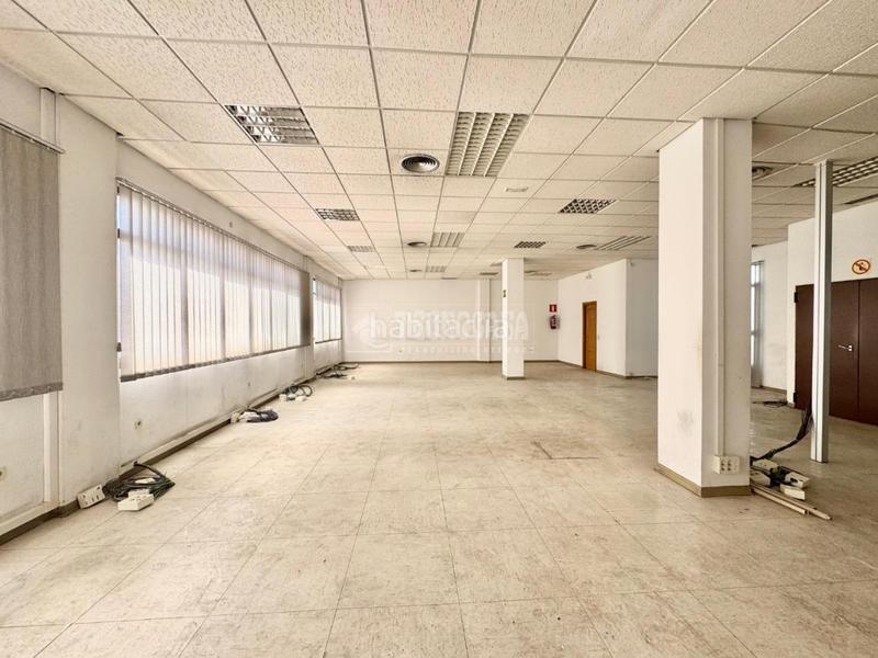 Foto f7a6c6f5-9b4d-4165-b9b6-815a7e05d20f. Édifice dans Simancas Madrid