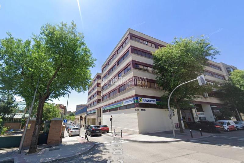 Foto 8cbfc20b-469d-4f13-8242-9e973ed23c72. Local comercial a Simancas Madrid