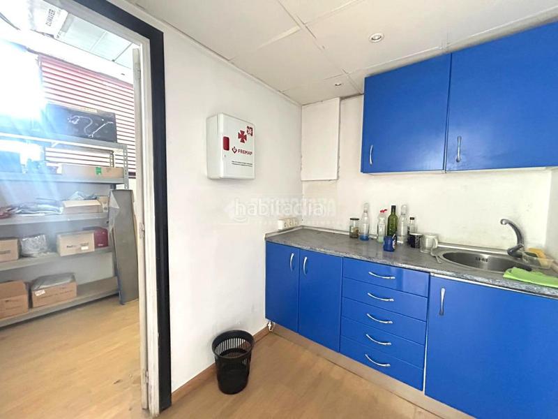 Foto deee03fc-2d7d-4f78-ad45-09c9cb88f49b. Local comercial a Simancas Madrid