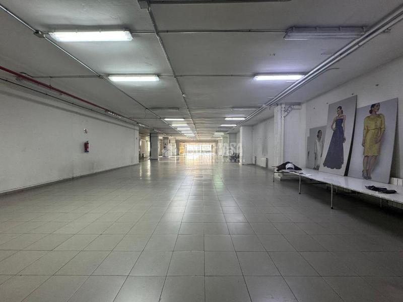 Foto 1f55c9fb-6663-463c-87f4-8ca2223dec07. Locale commerciale con riscaldamento in Simancas Madrid