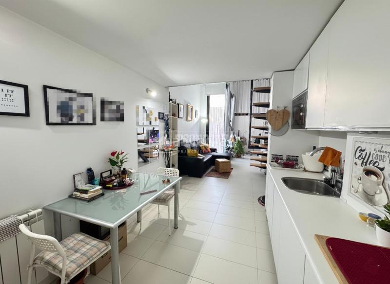 Foto 7f4c9933-ac46-4380-a5db-8f19fcfb3b72. Pis a Simancas Madrid