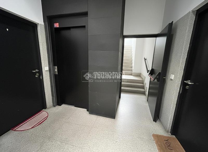 Foto 98f450ce-496c-42ec-b8ce-c20f6a5d728f. Pis a Simancas Madrid