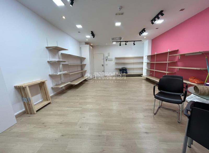 Foto 35deab1d-d543-425d-9b92-bd2b71560af1. Studio with heating parking in Simancas Madrid