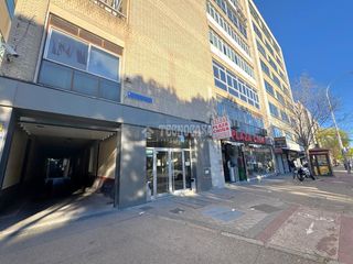 Local Comercial a HERMANOS GARCIA NOBLEJAS