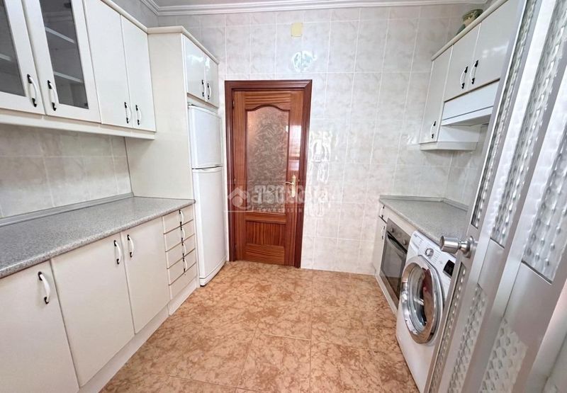Foto ca76f5cc-6c89-42bb-a4d8-b2a1c60b3db7. Pis a Simancas Madrid