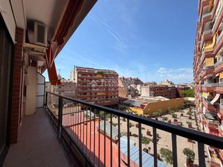 Pis a Santa Eulàlia. Piso en venta en lhospitalet de llobregat