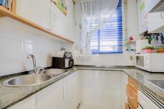 Appartement dans Santa Eullia. Piso en venta en lhospitalet de llobregat