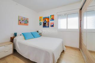 Appartement dans Santa Eullia. Piso en venta en lhospitalet de llobregat