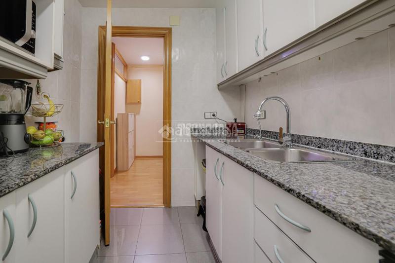 Foto 2c0a9cad-5bb8-44bd-be1d-9f71aeb0b9f4. Piso  en venta en lhospitalet de llobregat en Hospitalet de Llobregat (L´)