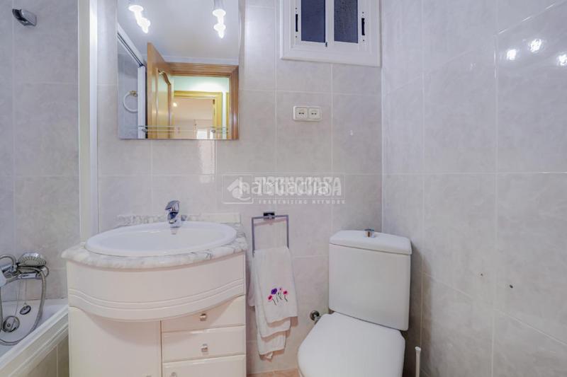 Foto 2eaffcd8-862d-44b2-adc2-2455102f761a. Piso  en venta en lhospitalet de llobregat en Hospitalet de Llobregat (L´)