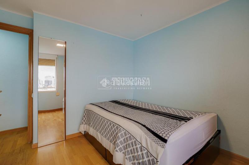 Foto 67a61c2f-b3bc-49d5-a718-26d34a3014be. Piso  en venta en lhospitalet de llobregat en Hospitalet de Llobregat (L´)