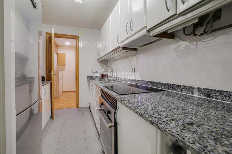 Foto b001f738-cb09-4084-8980-5af77db13381. Piso  en venta en lhospitalet de llobregat en Hospitalet de Llobregat (L´)