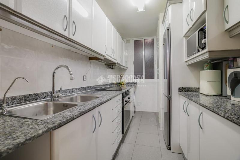 Foto fcc2bca0-7aa5-4acc-a8a4-d38b42b62014. Piso  en venta en lhospitalet de llobregat en Hospitalet de Llobregat (L´)