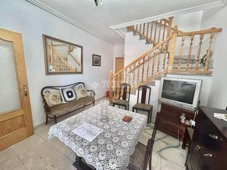 Casa aparellada a Villaluenga de la Sagra. Casa en venta en villaluenga de la sagra