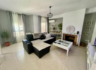 Casa aparellada a Estación-Cruz Roja. Casa en venta en illescas