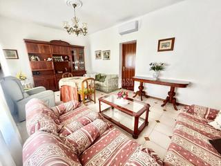 Casa aparellada a Estación-Cruz Roja. Casa en venta en illescas