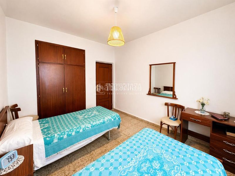 Foto 49ab2773-f4fa-41dc-a190-55ad32c518ff. Casa aparellada a Centro Illescas