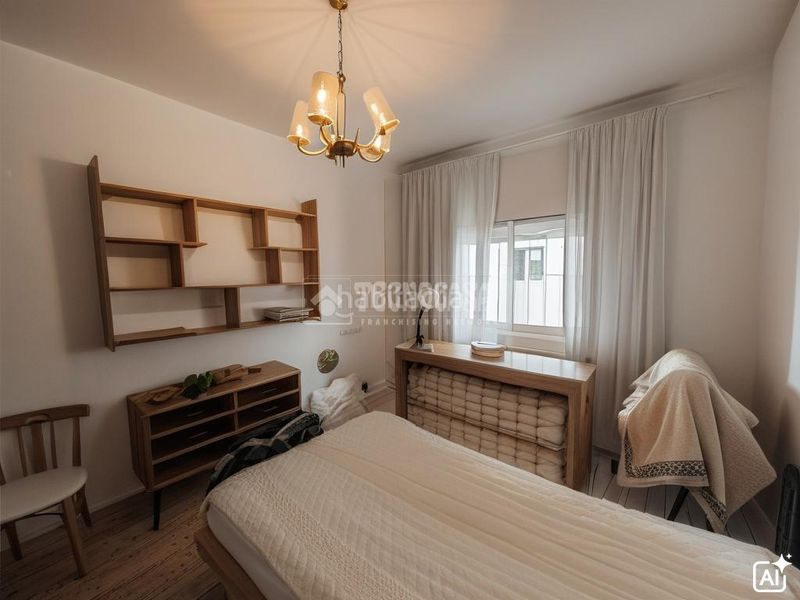 Foto 6a58486f-22f7-4348-82f5-97e793195139. Casa aparellada a Centro Illescas