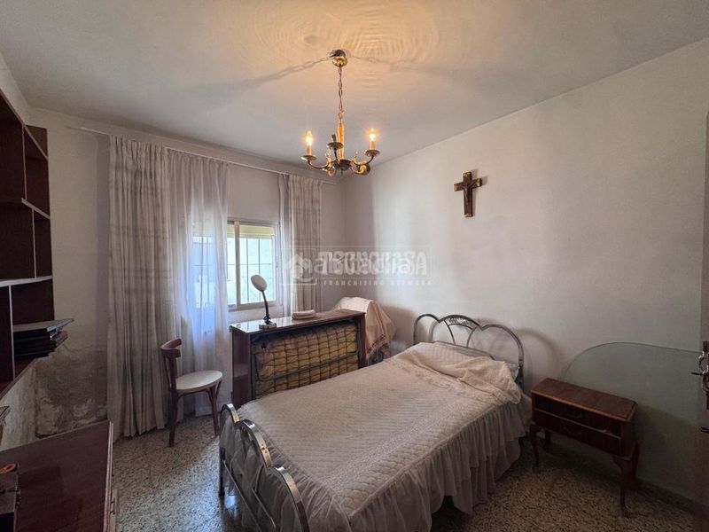 Foto a1aaf564-48f4-4b57-9d5c-6d3e7b712bfa. Casa aparellada a Centro Illescas