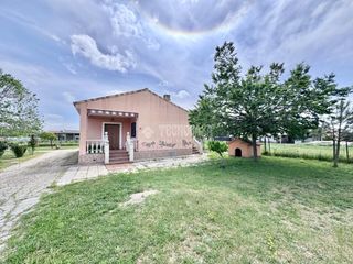 Haus in Yeles. Casa en venta en yeles