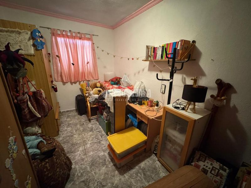 Foto c5a612af-1859-4c56-bab3-a0bb27a7d2c5. Casa amb aparcament piscina a Montroi / Montroy