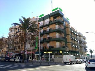 Edifici  Dama de elche. Hostal en funcionamiento y consolidado