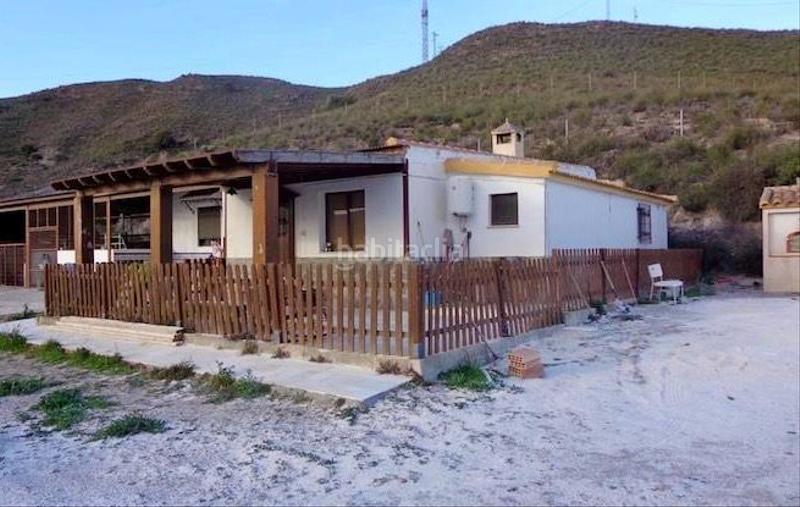 Foto bb550333-c46e-4954-bc3d-e1c0c1b29014. Masía en el fas casa de campo con 11 hectáreas vivienda, naves, agua, luz y gran potencial agrícola o turístico en Cantoria