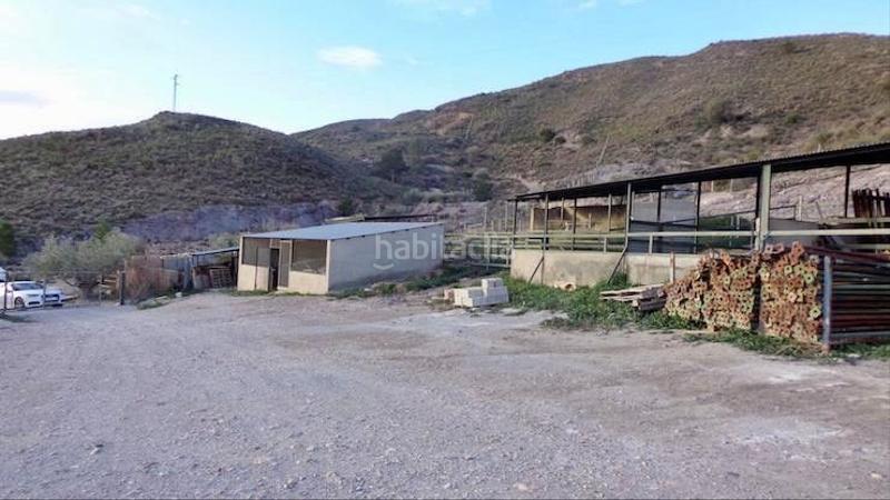 Foto c2f4aa05-5fba-4ac9-bae5-4ac20c41e088. Masía en el fas casa de campo con 11 hectáreas vivienda, naves, agua, luz y gran potencial agrícola o turístico en Cantoria