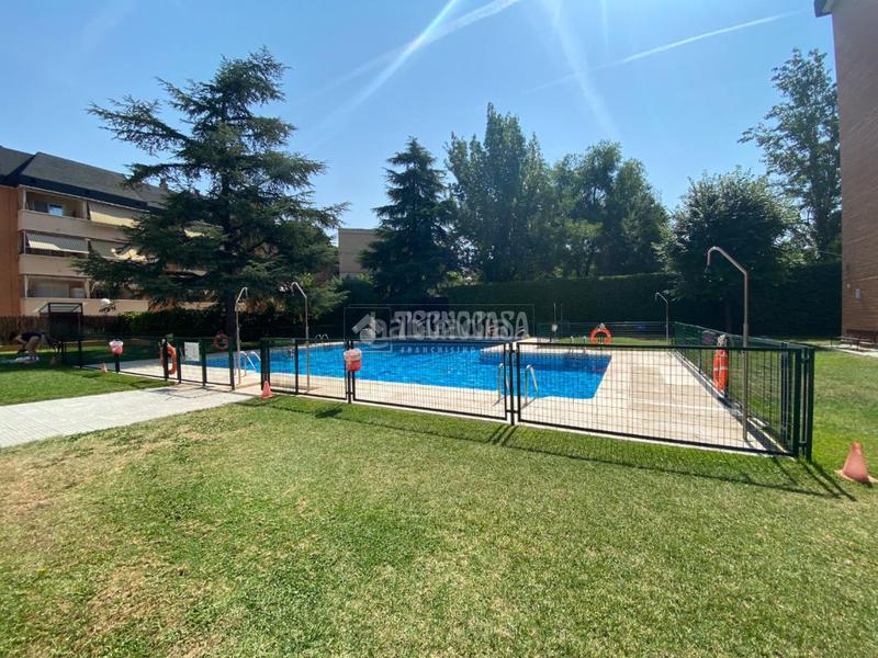 Foto cef229a7-1f3f-477a-b598-c36adb21acd6. Piso  en venta en Ensanche Alcobendas