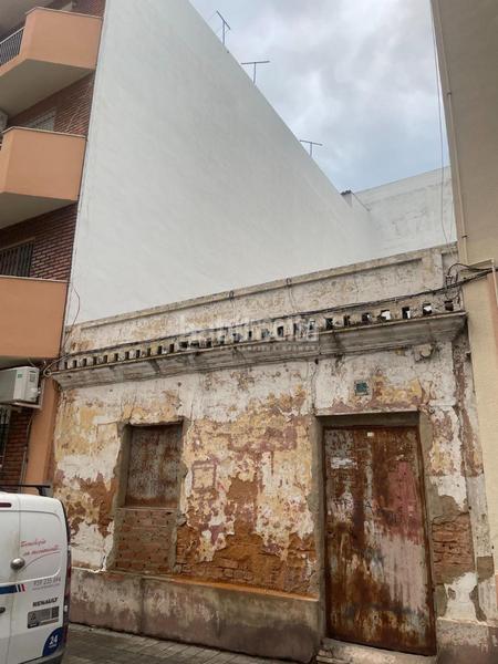 Foto a01a5288-3991-41c4-a3ca-aea80dff6cc0. Residential plot in Isla Chica Huelva