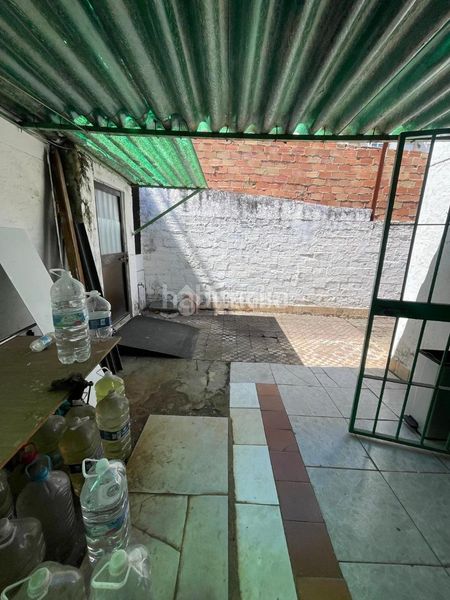 Foto fc1b8d83-ad94-462a-8e87-7a27482d4831. Casa aparellada a Isla Chica Huelva