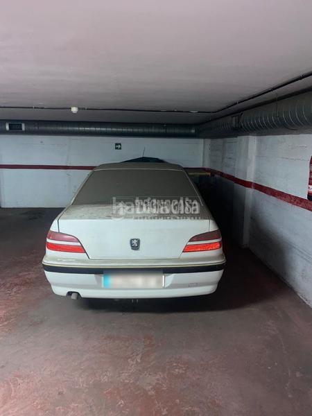 Foto 16b27105-0165-4b64-ab2f-821a04f6f1d4. Parking voiture dans Isla Chica Huelva