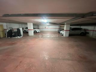 Aparcament cotxe a Isla Chica. Boxplaza de garaje en venta en huelva