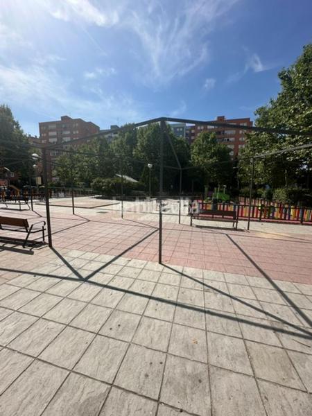 Foto 1392c019-77b2-4a66-ba7d-215900f88fdb. Autoparkplatz in Centro Fuenlabrada