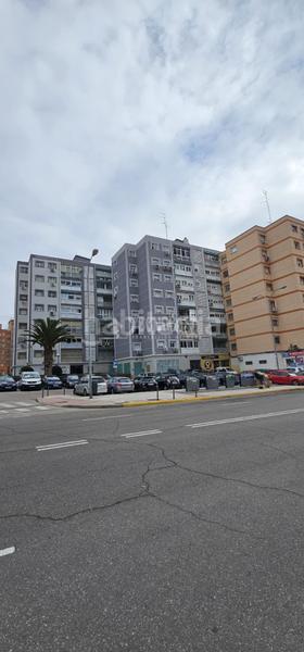 Foto 2fcbbb03-3630-439a-9904-4d902aefccd8. Autoparkplatz in Centro Fuenlabrada