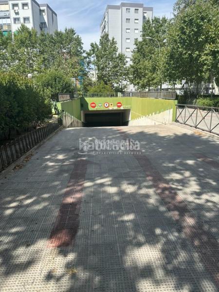 Foto 40d194c7-2bae-4716-9fce-3e42a33912ba. Autoparkplatz in Centro Fuenlabrada