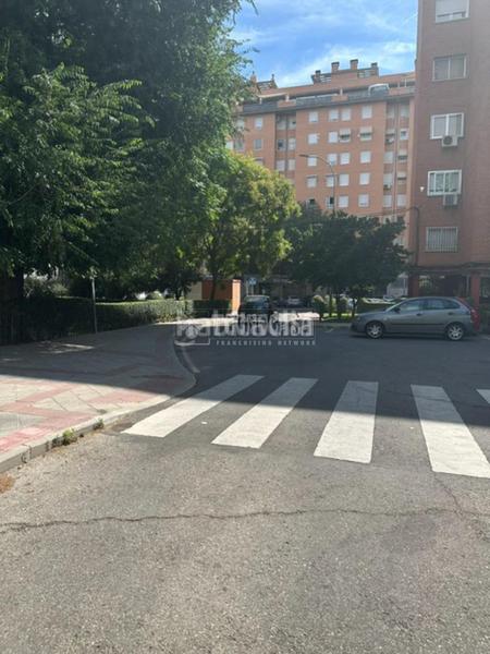 Foto e03b9777-6bb6-4619-a243-07ef28167214. Autoparkplatz in Centro Fuenlabrada