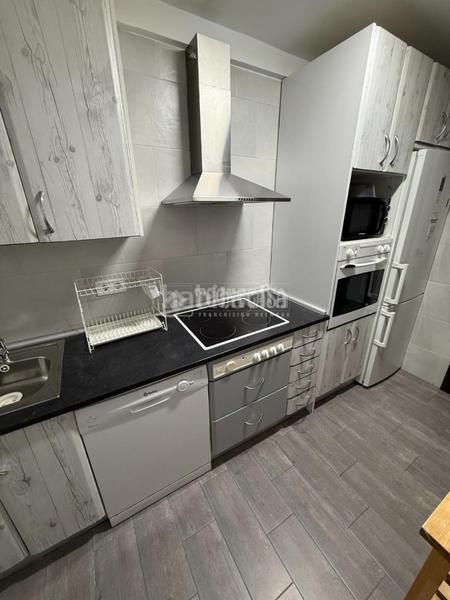 Foto b3addfef-2520-4d24-8f59-a1bb6a378e65. Piso  en venta en Fuenlabrada ii-el molino Fuenlabrada