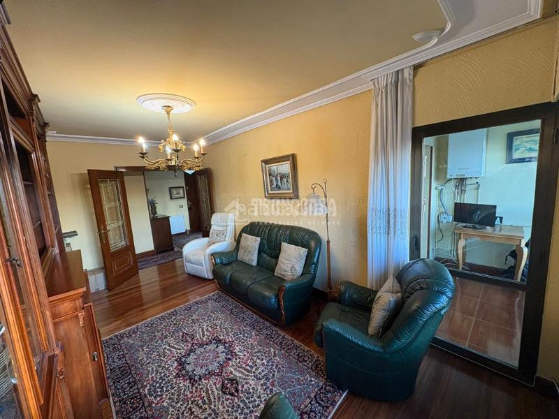 Foto a41e86e6-04b5-4752-8f6a-d3f504fca72f. Flat with parking in Txurdinaga Bilbao