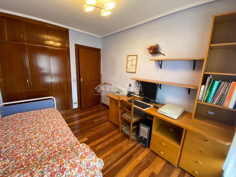 Foto b7884839-40a1-4296-aa91-e87829a82c2b. Piso  en venta en Txurdinaga Bilbao