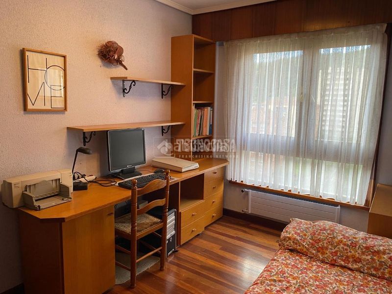 Foto bb7b9935-3524-418b-a301-7722a0de323d. Piso  en venta en Txurdinaga Bilbao