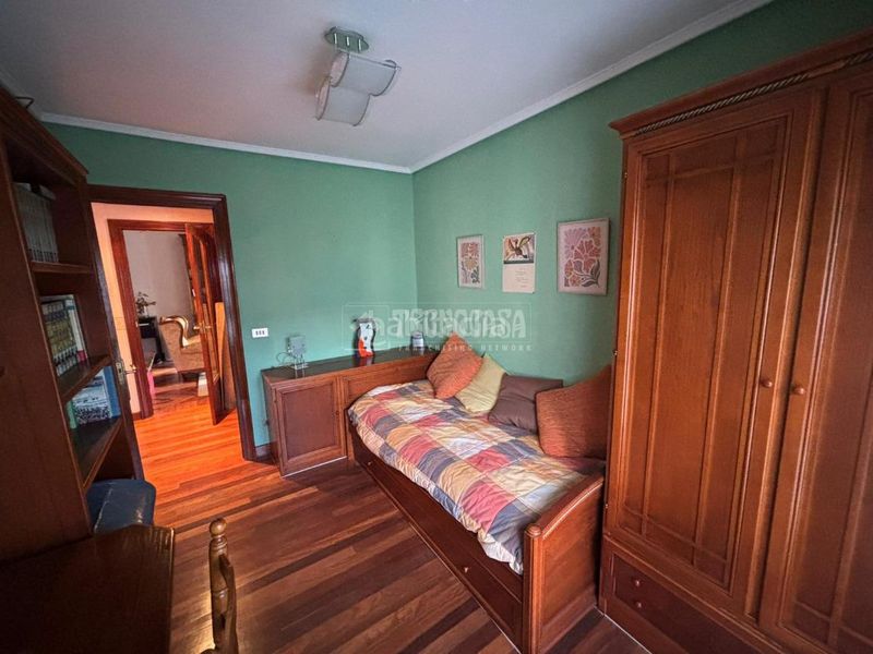 Foto f0def937-cf7f-4222-8bd0-c3eb1c739290. Piso  en venta en Txurdinaga Bilbao