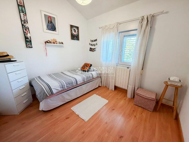 Foto 02768155-3e0f-46d6-a6f1-3b9aa3e7e911. Casa con riscaldamento parcheggio piscina in Pinseque