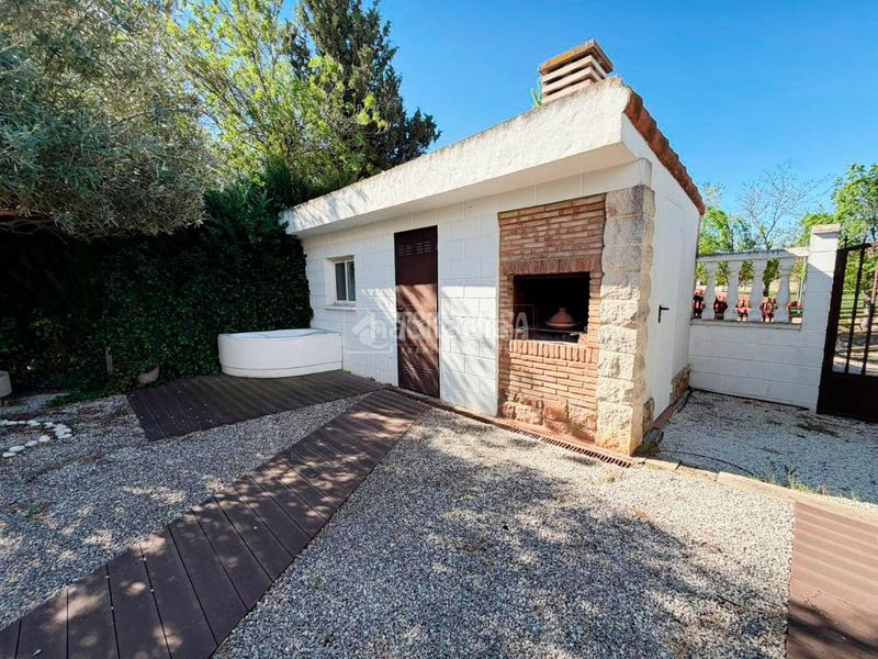 Foto 038510ba-ac93-47b1-820d-4d385f117b0d. Casa con riscaldamento parcheggio piscina in Pinseque