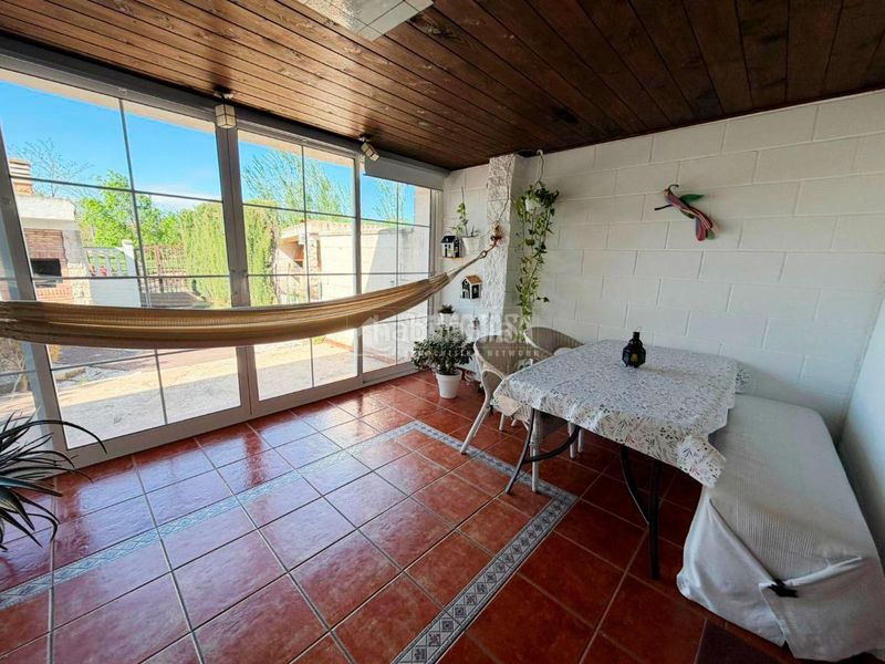 Foto 0ad55dd2-509a-4399-8291-614d2ef112b8. Casa con riscaldamento parcheggio piscina in Pinseque