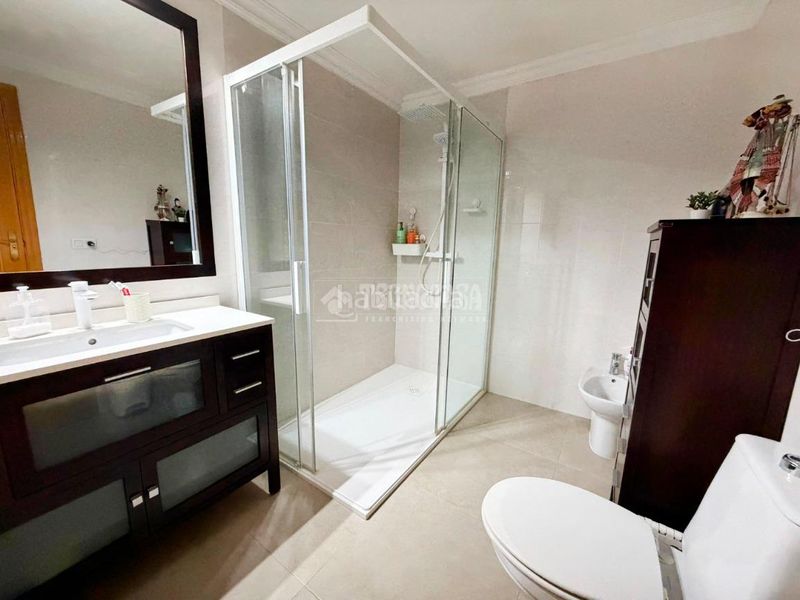 Foto 9ec1bf74-fefa-4d6e-99ab-a2363c6ec32b. Casa con riscaldamento parcheggio piscina in Pinseque