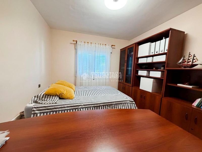 Foto dbd98055-63a0-451d-b8af-7ea0ca0740bb. Casa con riscaldamento parcheggio piscina in Pinseque