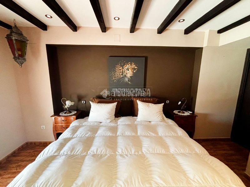 Foto aef38439-6f28-40e4-a6f5-6e2ca9370914. Casa aparellada a Ejea de los Caballeros