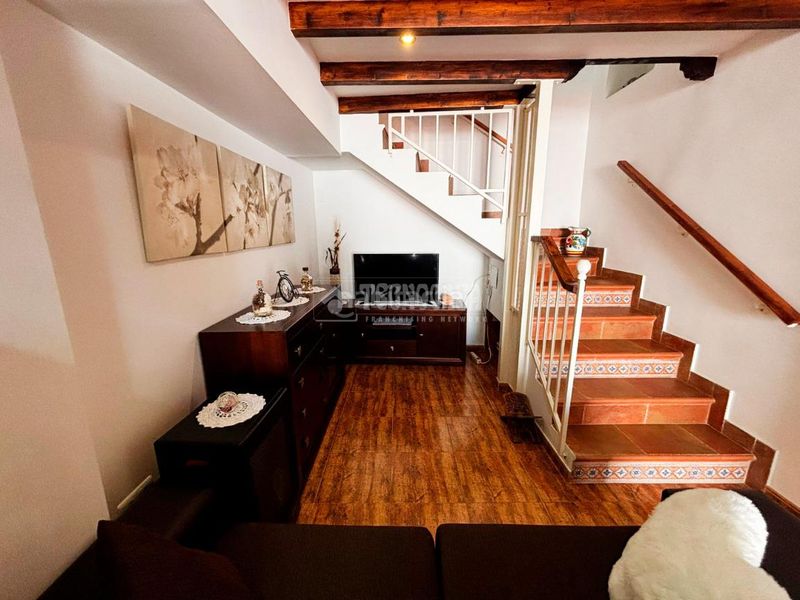 Foto b1586790-f4aa-4dd6-9716-a8350c024ef6. Casa aparellada a Ejea de los Caballeros